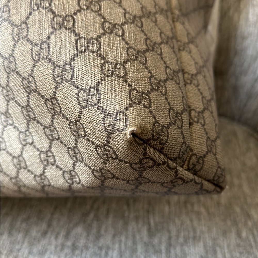 Authentic Gucci Tote - Picture 3 of 13